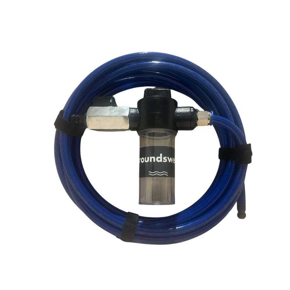 4WD chassis cleaning tool removing mud, sand and debris to protect against rust and maintain performance